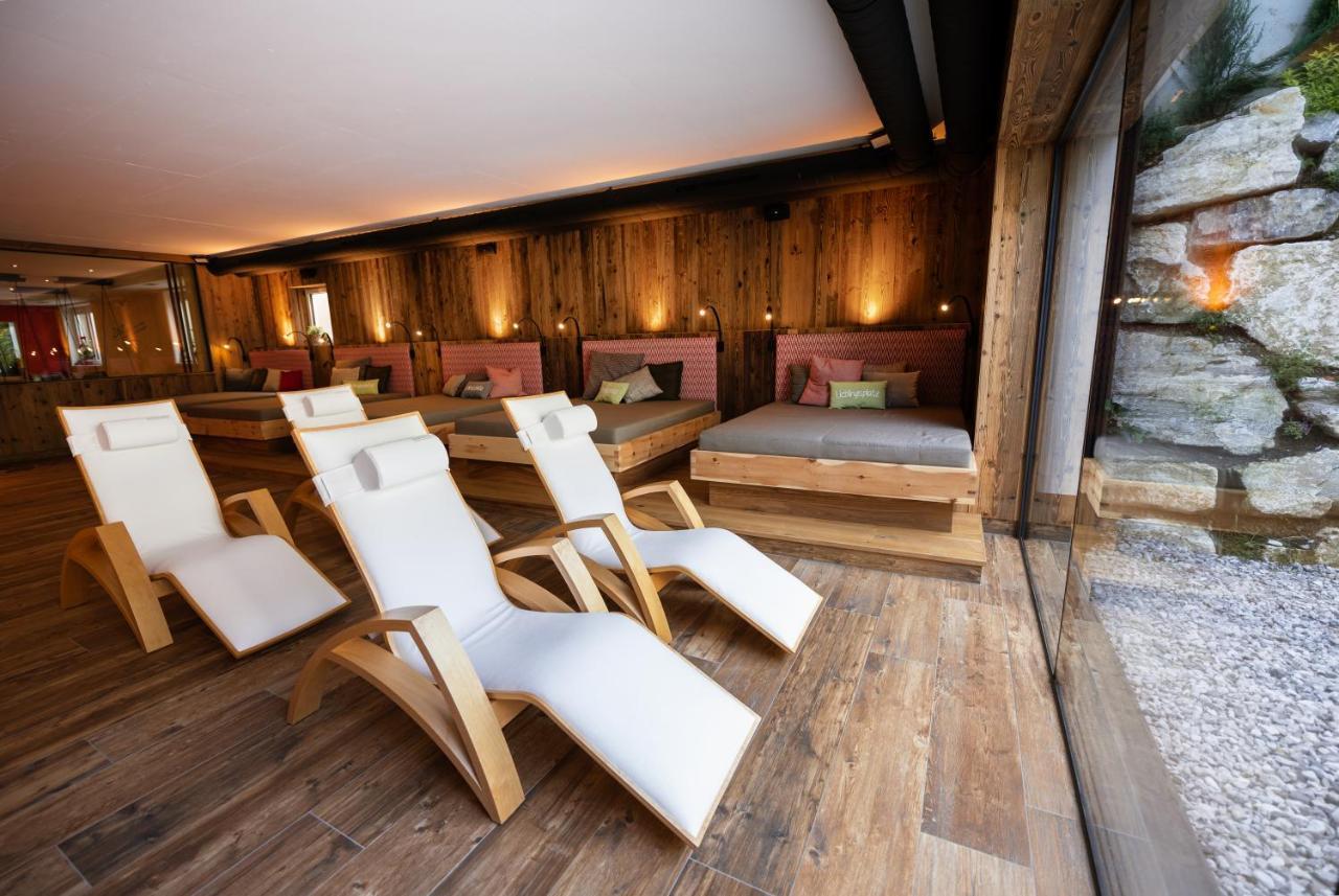 Hotel Lohningerhof Maria Alm am Steinernen Meer Bagian luar foto