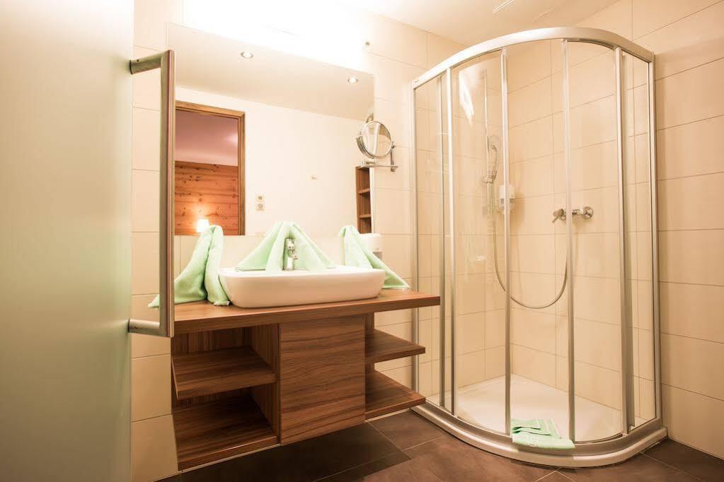 Hotel Lohningerhof Maria Alm am Steinernen Meer Bagian luar foto